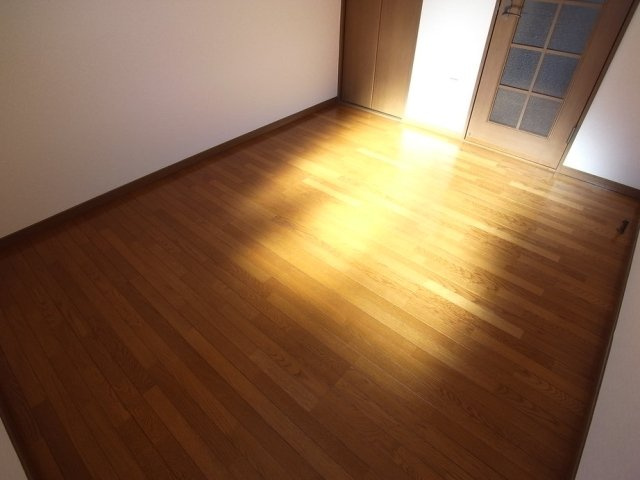ＯＺ壱番街の洋室