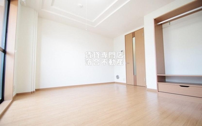 【居間・リビング】 | グランスィート | 明るい広々としたお部屋♪