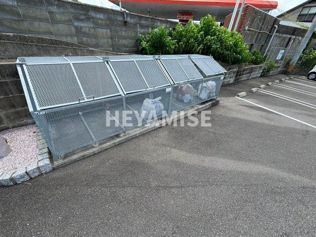 ラフィットの駐車場