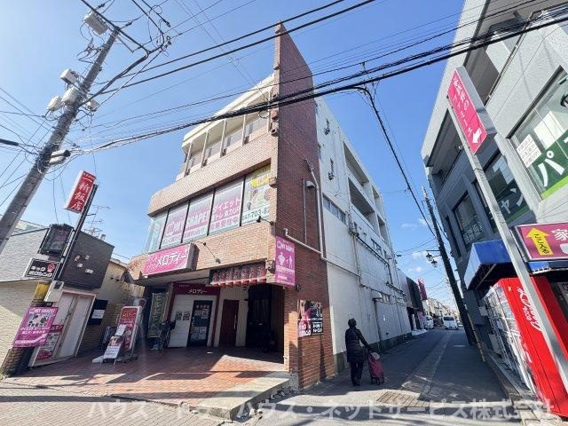 スドウビルの外観