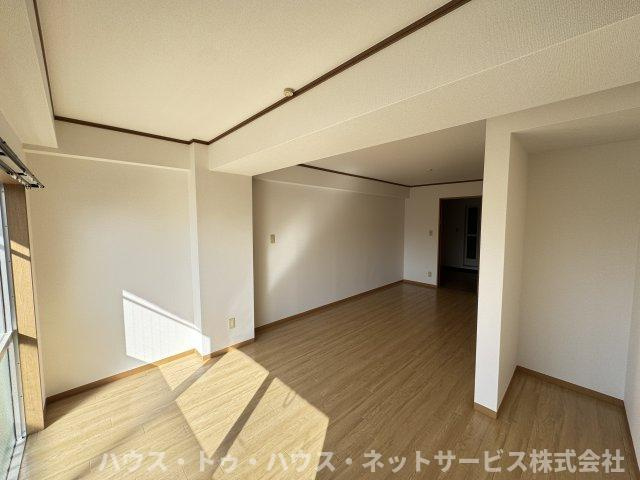 スドウビルの寝室