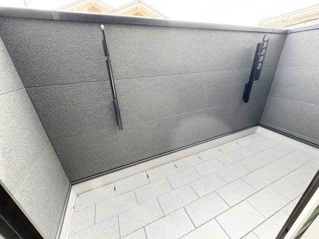 高槻市永楽町新築戸建のバルコニー