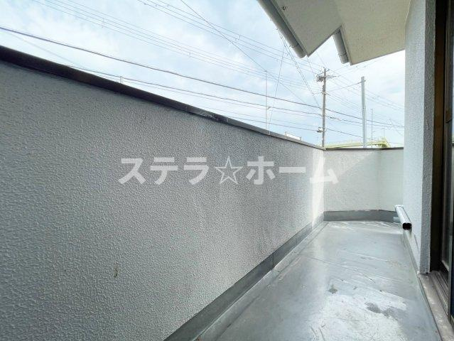 柴島3　中古戸建のバルコニー|お洗濯にも便利なバルコニー付き