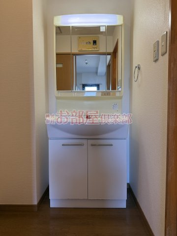 サンライトヒルズ広川の洗面所|脱衣スペースもあります