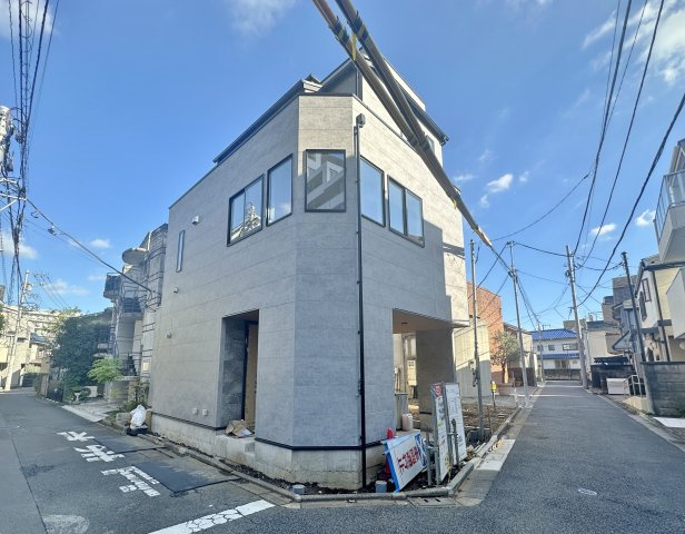 中野区南台3丁目 限定1棟の外観|建物完成につきご見学いただけます
是非、現地にて陽当たりや建物もボリュームをご確認ください