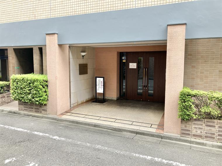 コスモ光が丘公園エクシードのエントランス|ゆとりのあるエントランスです