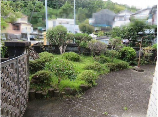 高知市南河ノ瀬町の中古一戸建の庭