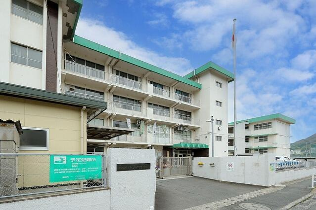 サンコート 門司区松崎町の周辺|戸ノ上中学校まで91m
