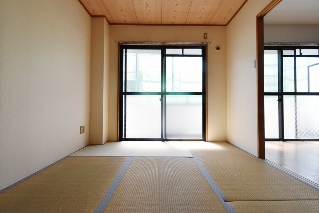 サカタハイツの和室|６帖の和室