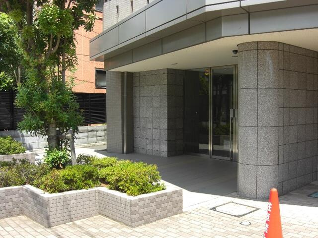 プライム柏のエントランス