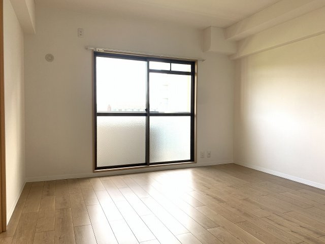 カルム緑地の居間・リビング
