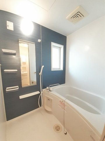 クリアストリーム　Ｂの浴室|きれいなお風呂です