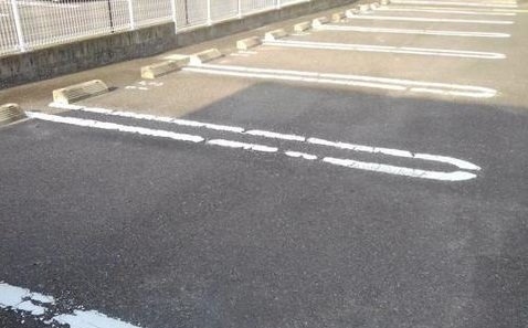 コンフォルト　Ｂの駐車場|駐車場完備です
