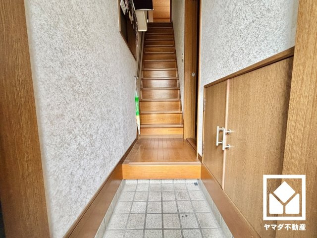 伏見区久我石原町の玄関