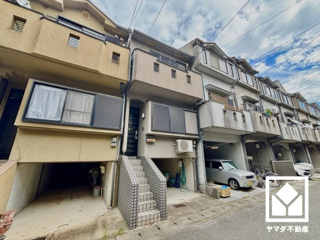 伏見区久我石原町の前面道路含む現地写真
