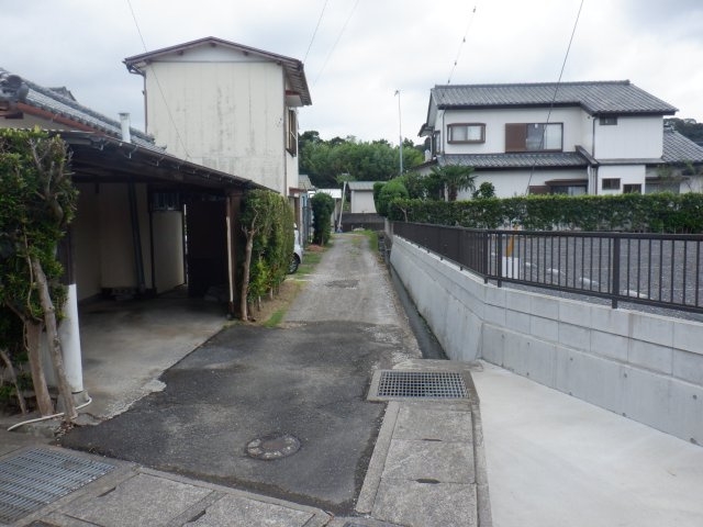 沼、中古住宅２F建ての周辺