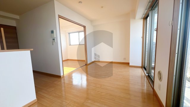 東大阪市稲田新町２丁目の賃貸マンションの居間・リビング