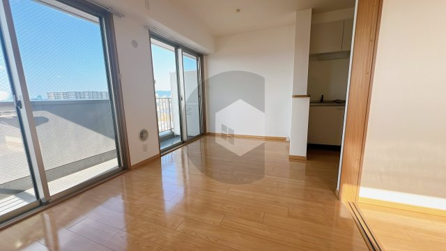 東大阪市稲田新町２丁目の賃貸マンションの居間・リビング