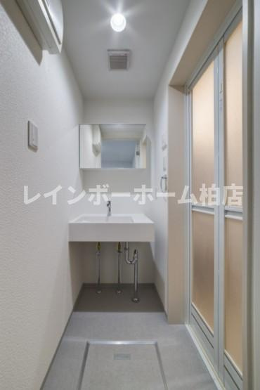 【仲介手数料：50％OFF】対象物件！の洗面所|広い洗面スペース