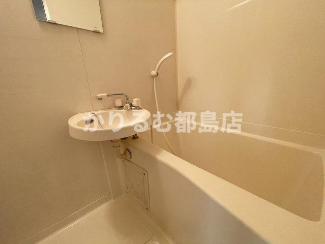 Mプラザ城東の浴室