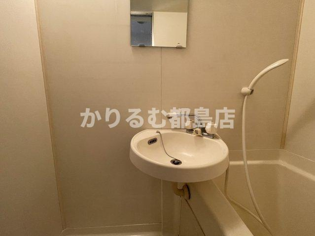 Mプラザ城東の洗面所