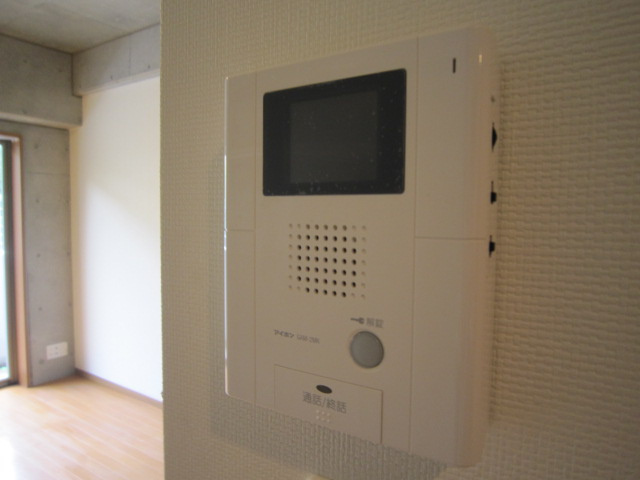 小金井市緑町２丁目の賃貸マンションのセキュリティ