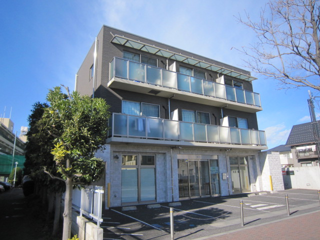 小金井市緑町２丁目の賃貸マンションの外観