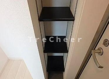 ヌーヴォーフルールの玄関