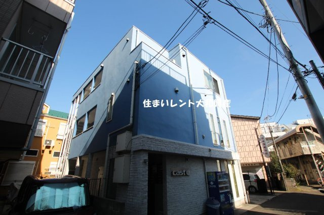 castle（カステル）のエントランス