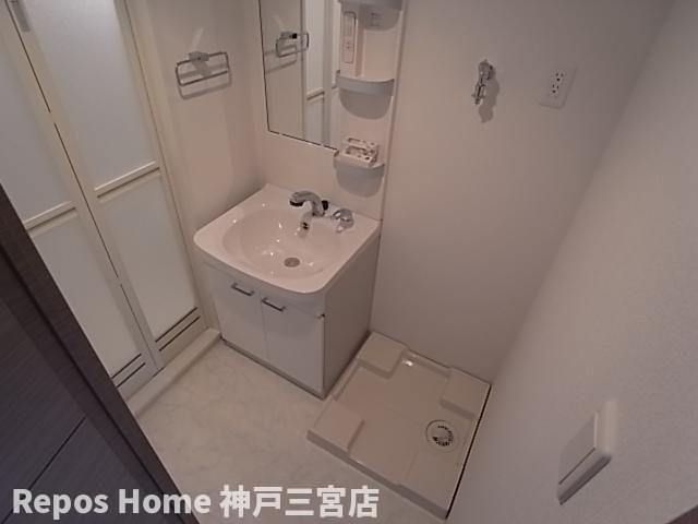 エスリード神戸海岸通の洗面所