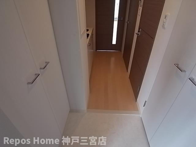 エスリード神戸海岸通の玄関