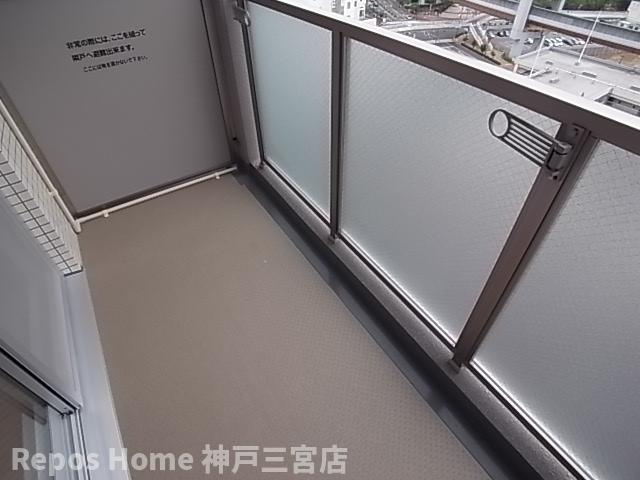 エスリード神戸海岸通のバルコニー