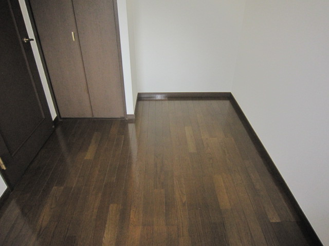 メゾンソレイユの洋室|別部屋の写真です