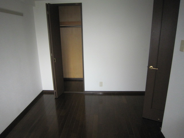 メゾンソレイユの収納|別部屋の写真です