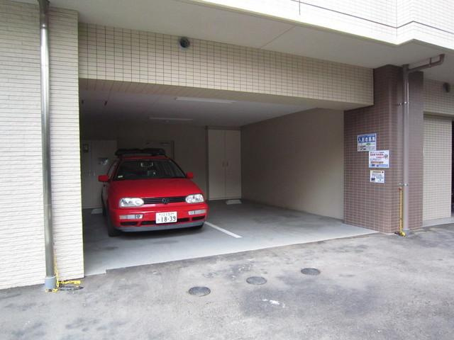グラントゥルース門前仲町の駐車場