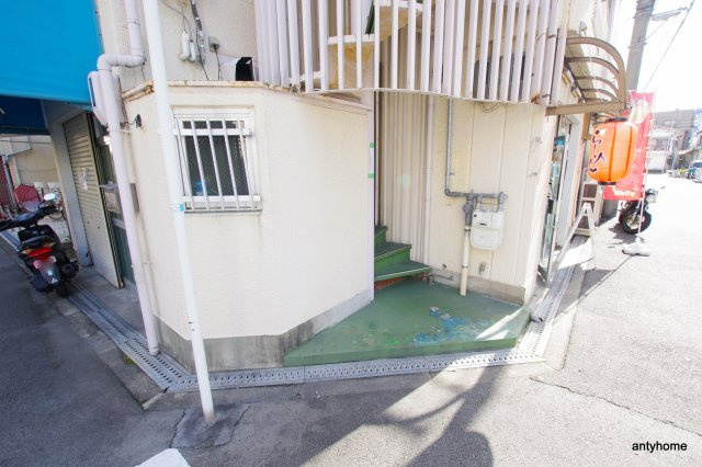 かねまつ東三国マンション　仲介手数料無料のエントランス