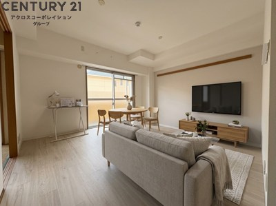 南向きで陽当たり良好なお部屋です♪