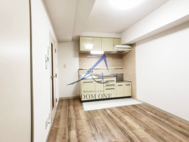 アール・エム・ビルの居間・リビング|洋室のお部屋です。