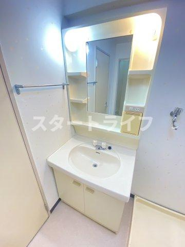 大阪市淀川区十八条２丁目の賃貸マンションの洗面所