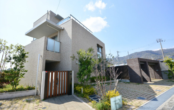 グランジュテ　イワゾノ