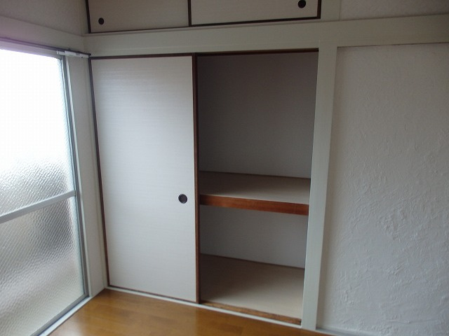 メゾン神戸県庁前の収納