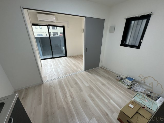 MAISON PREMIER UMEDA NORTHの居間・リビング