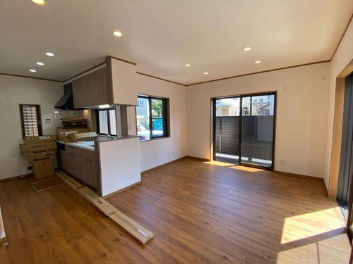 【居間・リビング】 | 藤沢市遠藤　中古戸建 | 使いやすい居間です
