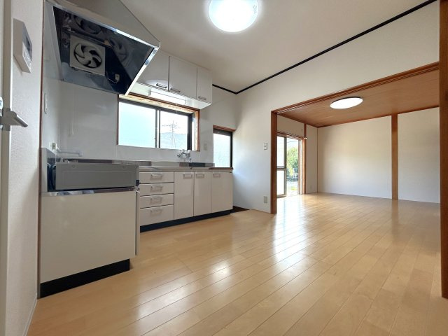 高岡郡佐川町中組　中古戸建の居間・リビング