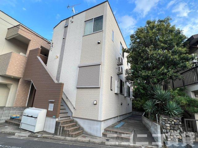 江戸川区平井７丁目のアパートの外観