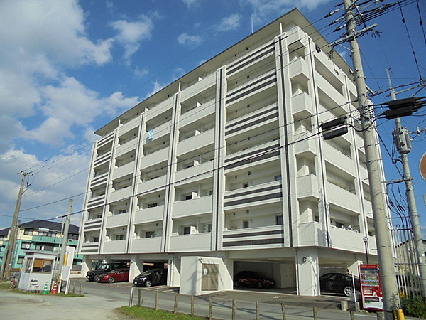 エトランゼ東櫛原15の外観|落ち着いた外観です