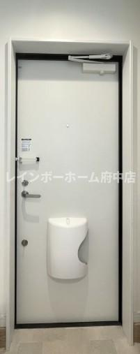 アザーレ・クオン中河原の玄関