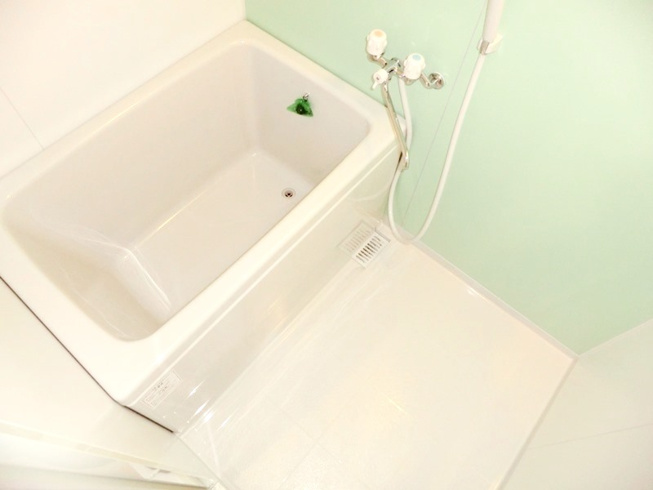 シンプルで使いやすい浴室です！