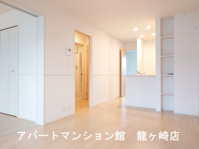 クラフトⅠの居間・リビング|※202号室使用