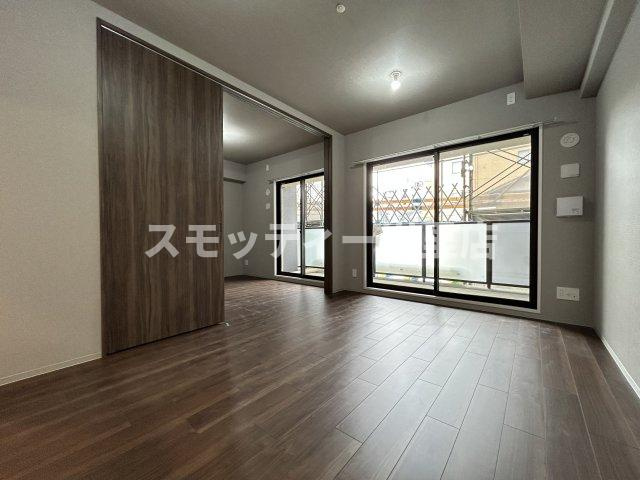 アービングNeo岸里駅前の居間・リビング